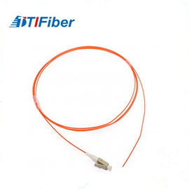 OM1 62.5 / 125 LC Optik Fiber Pigtail, 0.9mm OFNP Fiber Optik Kablo Turuncu Ceketli