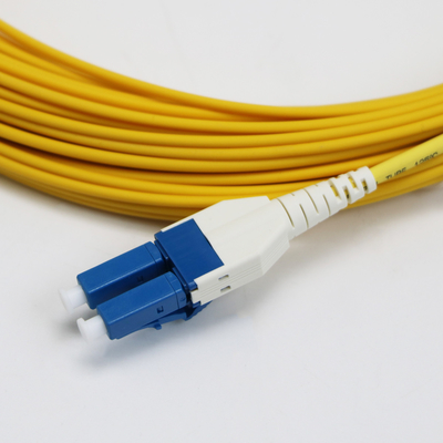 LC Uniboot Zip Cod Single Mode G657.A1 BendInsensitive Duplex 2mm LSZH Düşük Kayıp 0.15dB Fiber Patch Cord