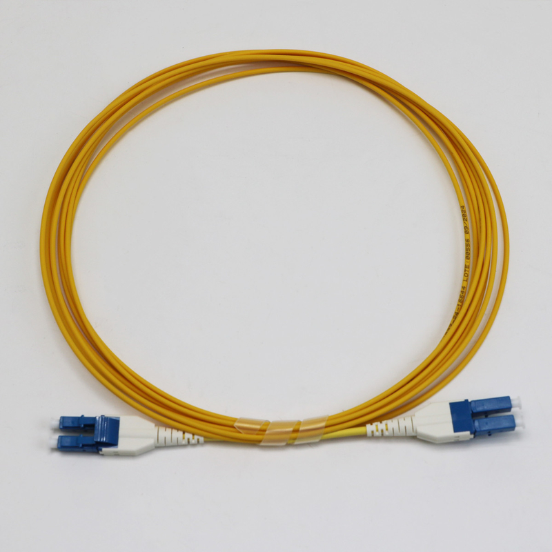 LC Uniboot Zip Cod Single Mode G657.A1 BendInsensitive Duplex 2mm LSZH Düşük Kayıp 0.15dB Fiber Patch Cord